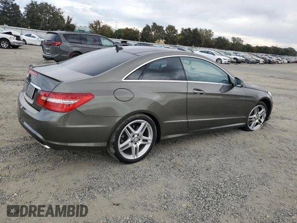 2013 Mercedes-Benz E 550 с VIN WDDKJ7DB4DF183485, выставлен на аукционе Copart как лот 72271004 с пробегом 84 498 миль миль и Списание • Salvage title. История ставок и продаж доступна на DreamBid. Изображение 3.