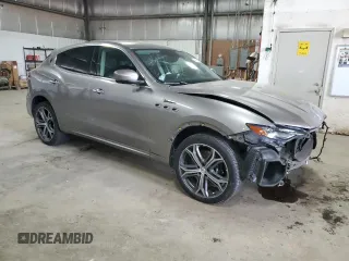 2022 Maserati Levante with VIN ZN661YUM6NX390571, listed as a Copart auction lot 57585815 with 48,137 mi miles and Salvage title. Bid and sale history available at DreamBid. Image 4.