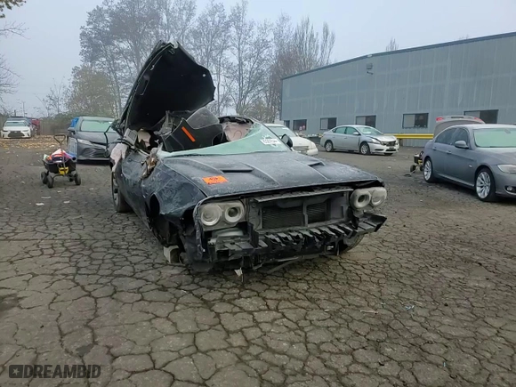 2015 Dodge Challenger R/T with VIN 2C3CDZATXFH764865, listed as a Copart auction lot 83209544 with 63,733 mi miles and Salvage Title. Bid and sale history available at carsss.com. Image 10.