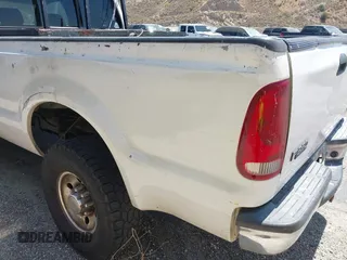 2004 Ford F-350 XL with VIN 1FTSW31P84ED21703, listed as a IAAI auction lot 42644063 with 297,096 mi miles and . Bid and sale history available at DreamBid. Image 18.