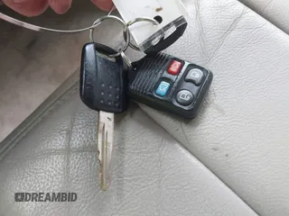 2010 Mercury Grand Marquis LS z VIN 2MEBM7FV5AX606629, wystawiony jako IAAI lot #42345444 z przebiegiem 66 600 mil mil oraz . Historia ofert i sprzedaży dostępna na DreamBid. Obrazek 11.