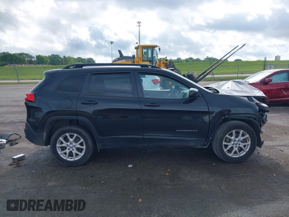 2016 Jeep Cherokee Sport with VIN 1C4PJMAB8GW290174, listed as a IAAI auction lot 42289832 with 155,186 mi miles and . Bid and sale history available at DreamBid. Image 14.