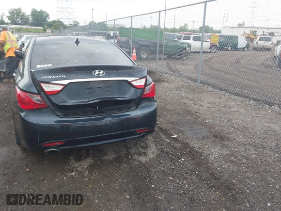 2013 Hyundai Sonata Limited z VIN 5NPEC4AC4DH694343, wystawiony jako IAAI lot #42493675 z przebiegiem 132 551 mil mil oraz . Historia ofert i sprzedaży dostępna na DreamBid. Obrazek 18.