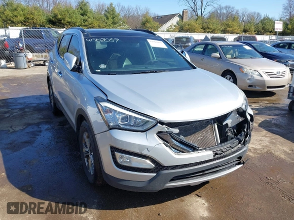 2014 Hyundai Santa Fe Sport with VIN 5XYZU3LB7EG136332, listed as a IAAI auction lot 41902059 with 200,140 mi miles. Bid and sale history available at carsss.com. Image 1.