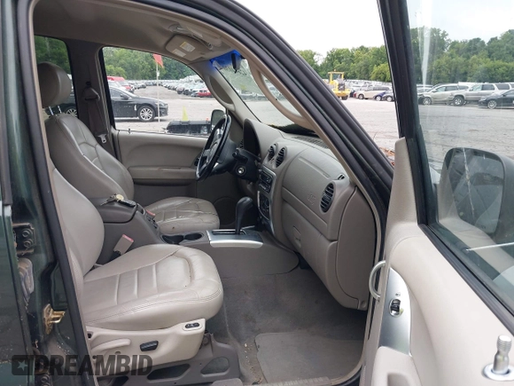 2002 Jeep Liberty Limited с VIN 1J4GL58K32W180061, выставлен на аукционе IAAI как лот 42644030 с пробегом 105 668 миль миль и . История ставок и продаж доступна на DreamBid. Изображение 5.