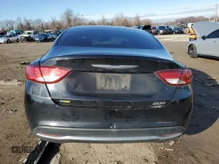 2015 Chrysler 200 Limited z VIN 1C3CCCAB8FN760831, wystawiony jako Copart lot #84142374 z przebiegiem 44 584 mil mil oraz Szkoda całkowita • Salvage title. Historia ofert i sprzedaży dostępna na DreamBid. Obrazek 6.