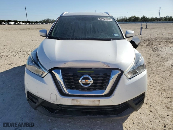 2018 Nissan Kicks SR with VIN 3N1CP5CU2JL538095, listed as a Copart auction lot 52100785 with 92,028 mi miles and Salvage Title. Bid and sale history available at carsss.com. Image 5.