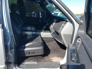 2011 Ford Expedition Limited with VIN 1FMJU1K56BEF07381, listed as a IAAI auction lot 42012025 with 262,730 mi miles. Bid and sale history available at carsss.com. Image 5.