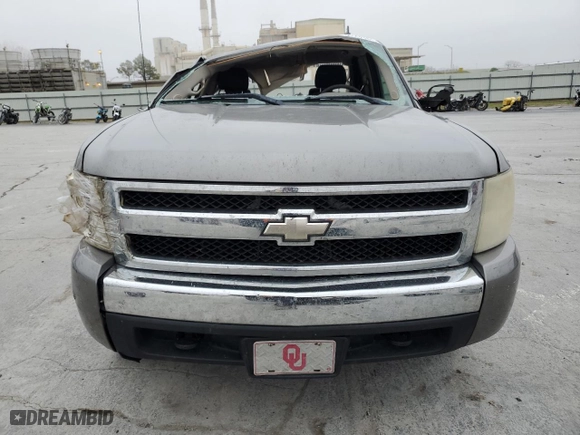2007 Chevrolet Silverado 1500 LS with VIN 2GCEK13CX71728290, listed as a Copart auction lot 46092164 with 224,700 mi miles and Non Repairable. Bid and sale history available at carsss.com. Image 5.