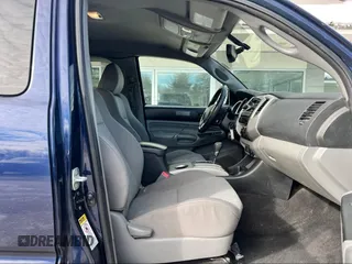 2012 Toyota Tacoma with VIN 5TFUU4EN8CX034605, listed as a IAAI auction lot 41976998 with 345,138 mi miles. Bid and sale history available at carsss.com. Image 5.