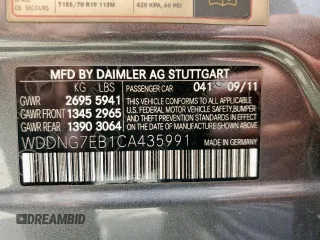 2012 Mercedes-Benz S 63 AMG z VIN WDDNG7EB1CA435991, wystawiony jako Copart lot #57146435 z przebiegiem 117 647 mil mil oraz Szkoda całkowita • Salvage title. Historia ofert i sprzedaży dostępna na DreamBid. Obrazek 12.