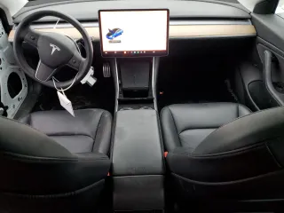 2020 Tesla Model 3 Long Range z VIN 5YJ3E1EB4LF790679, wystawiony jako Copart lot #47623295 z przebiegiem 44 182 mil mil oraz Szkoda całkowita • Salvage title. Historia ofert i sprzedaży dostępna na DreamBid. Obrazek 8.