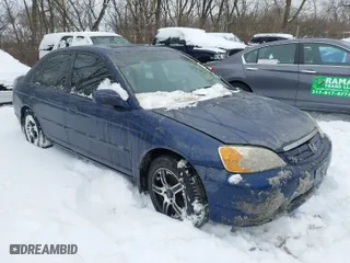 2002 Honda Civic EX with VIN 1HGES26852L010812, listed as a IAAI auction lot 41275122 with 190,612 mi miles. Bid and sale history available at carsss.com. Image 1.