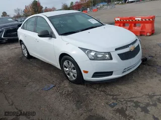 2013 Chevrolet Cruze LS with VIN 1G1PA5SHXD7220764, listed as a IAAI auction lot 40736688 with 100,969 mi miles. Bid and sale history available at carsss.com. Image 1.