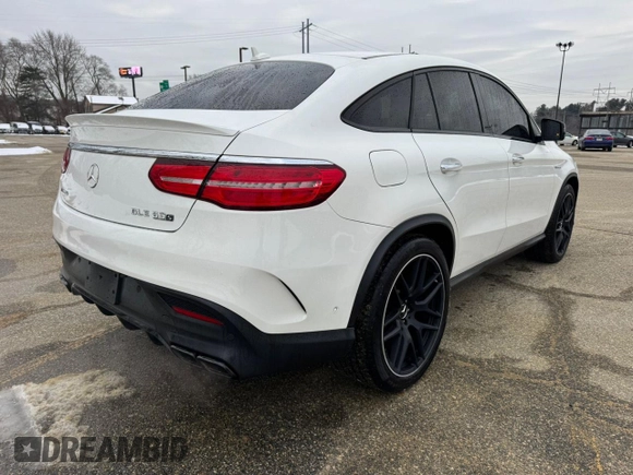 2018 Mercedes-Benz GLE 63 S AMG z VIN 4JGED7FB0JA100375, wystawiony jako Copart lot #88870795 z przebiegiem 87 859 mil mil oraz Czysty tytuł • Clean title. Historia ofert i sprzedaży dostępna na DreamBid. Obrazek 4.