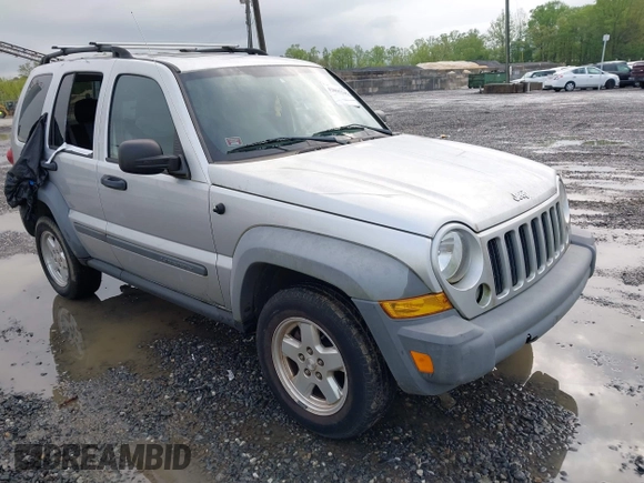 2006 Jeep Liberty Sport with VIN 1J4GL48K86W158301, listed as a IAAI auction lot 42095349 with 217,187 mi miles. Bid and sale history available at carsss.com. Image 1.