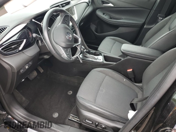 2021 Buick Encore GX Preferred z VIN KL4MMCSL5MB126311, wystawiony jako Copart lot #54846185 z przebiegiem Nie podano mil oraz Szkoda całkowita • Salvage title. Historia ofert i sprzedaży dostępna na DreamBid. Obrazek 7.