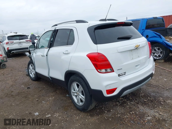2017 Chevrolet Trax LT with VIN KL7CJLSB9HB063508, listed as a IAAI auction lot 41041755 with 84,405 mi miles. Bid and sale history available at carsss.com. Image 3.
