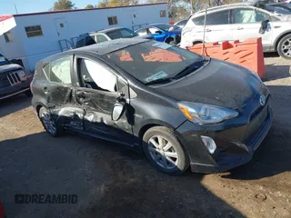 2017 Toyota Prius One with VIN JTDKDTB38H1590914, listed as a IAAI auction lot 40650378 with 94,262 mi miles. Bid and sale history available at carsss.com. Image 1.