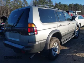 2001 Mitsubishi Montero Sport XLS with VIN JA4LS31H21P063147, listed as a IAAI auction lot 41367823 with 189,373 mi miles. Bid and sale history available at carsss.com. Image 4.