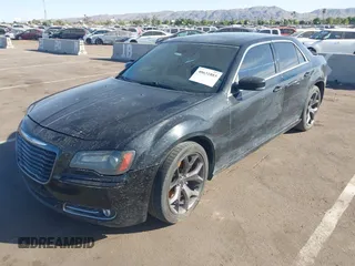 2012 Chrysler 300 S z VIN 2C3CCABG7CH143908, wystawiony jako IAAI lot #40631885 z przebiegiem 166 233 mil mil oraz . Historia ofert i sprzedaży dostępna na DreamBid. Obrazek 17.