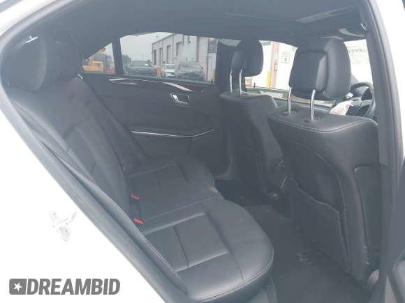 2014 Mercedes-Benz E 350 Sport с VIN WDDHF5KB2EA811464, выставлен на аукционе IAAI как лот 42655536 с пробегом 85 598 миль миль и . История ставок и продаж доступна на DreamBid. Изображение 8.