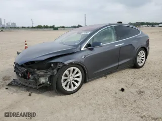 2016 Tesla Model X 70D with VIN 5YJXCDE26GF034172, listed as a Copart auction lot 51710865 with 78,930 mi miles and Salvage Title. Bid and sale history available at carsss.com. Image 1.