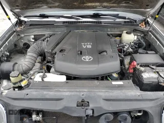2006 Toyota 4Runner Limited with VIN JTEBU17R860093569, listed as a Copart auction lot 45390305 with 263,171 mi miles and Salvage Title. Bid and sale history available at carsss.com. Image 11.