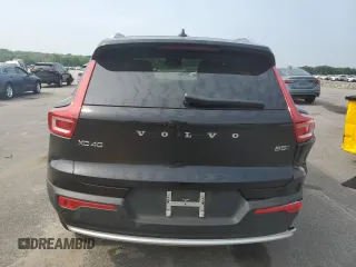 2025 Volvo XC40 Core Bright Theme with VIN YV4L12UJ1S2560090, listed as a Copart auction lot 59968355 with 120 mi miles and Clean title. Bid and sale history available at DreamBid. Image 6.