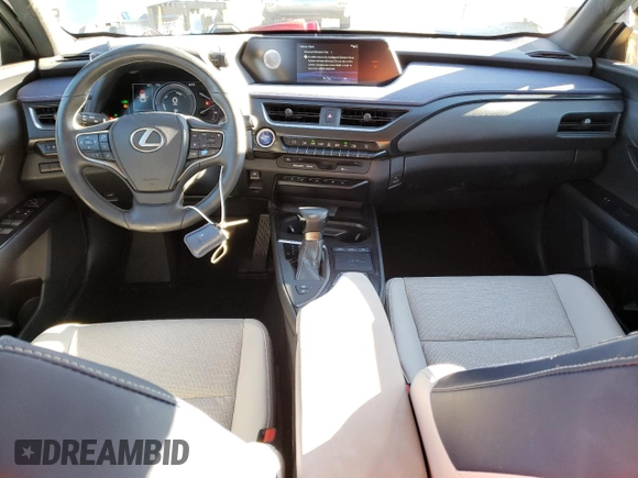 2020 Lexus UX with VIN JTHP9JBH4L2021390, listed as a Copart auction lot 40496333 with 20,694 mi miles. Bid and sale history available at carsss.com. Image 8.