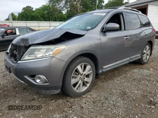 2015 Nissan Pathfinder SL z VIN 5N1AR2MM6FC716956, wystawiony jako Copart lot #60345495 z przebiegiem 105 991 mil mil oraz Szkoda całkowita • Salvage title. Historia ofert i sprzedaży dostępna na DreamBid. Obrazek 1.