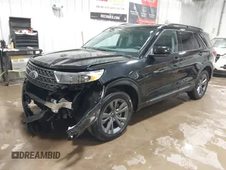 2023 Ford Explorer XLT с VIN 1FMSK8DH1PGB72486, выставлен на аукционе IAAI как лот 42349814 с пробегом 4 329 миль миль и . История ставок и продаж доступна на DreamBid. Изображение 21.