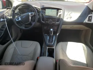 2016 Ford Focus Electric z VIN 1FADP3R4XGL203321, wystawiony jako Copart lot #49540014 z przebiegiem 31 348 mil mil oraz Nie do naprawy. Historia ofert i sprzedaży dostępna na DreamBid. Obrazek 8.