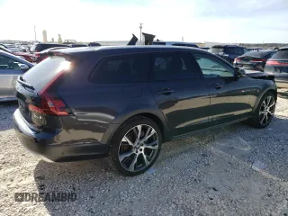 2023 Volvo V90 Ultimate z VIN YV4062NCXP1161289, wystawiony jako Copart lot #39721384 z przebiegiem 4467 mil mil oraz . Historia ofert i sprzedaży dostępna na DreamBid. Obrazek 3.