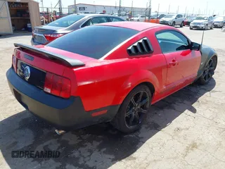 2007 Ford Mustang Deluxe with VIN 1ZVFT80N575345515, listed as a IAAI auction lot 42008753 with 165,871 mi miles and . Bid and sale history available at DreamBid. Image 4.