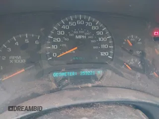 2005 Chevrolet Silverado 1500 Z71 with VIN 1GCEK19B25E325317, listed as a IAAI auction lot 42195743 with 253,221 mi miles and . Bid and sale history available at DreamBid. Image 7.