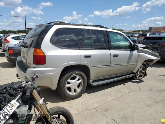 2007 GMC Envoy SLT with VIN 1GKDT13SX72181610, listed as a Copart auction lot 68493434 with Not Provided miles and Salvage Title. Bid and sale history available at DreamBid. Image 3.