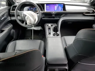 2023 Toyota Crown Platinum z VIN JTDAFAAF7P3003420, wystawiony jako Copart lot #53603315 z przebiegiem 14 724 mil mil oraz Szkoda całkowita • Salvage title. Historia ofert i sprzedaży dostępna na DreamBid. Obrazek 8.