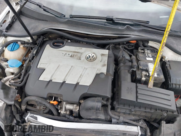 2013 Volkswagen Jetta SportWagen TDI with VIN 3VWPL7AJ7DM692151, listed as a IAAI auction lot 42022007 with 120,146 mi miles. Bid and sale history available at carsss.com. Image 10.
