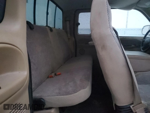 2001 Dodge 2500 z VIN 1B7KF23W31J592363, wystawiony jako Copart lot #83013194 z przebiegiem 237 338 mil mil oraz Czysty tytuł • Clean title. Historia ofert i sprzedaży dostępna na DreamBid. Obrazek 10.