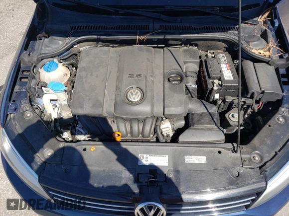 2013 Volkswagen Jetta SE z VIN 3VWDP7AJ8DM288024, wystawiony jako Copart lot #49385335 z przebiegiem 109 439 mil mil oraz Szkoda całkowita • Salvage title. Historia ofert i sprzedaży dostępna na DreamBid. Obrazek 11.