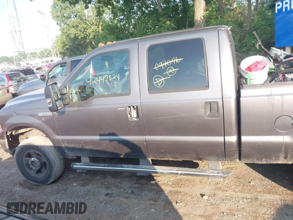 2005 Ford F-250 XL с VIN 1FTSW21PX5EC94046, выставлен на аукционе IAAI как лот 42447824 с пробегом 218 587 миль миль и . История ставок и продаж доступна на DreamBid. Изображение 13.
