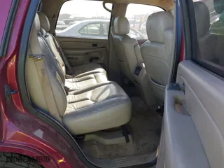 2004 Chevrolet Tahoe LT with VIN 1GNEC13ZX4R166600, listed as a IAAI auction lot 41728301 with 245,044 mi miles. Bid and sale history available at carsss.com. Image 8.