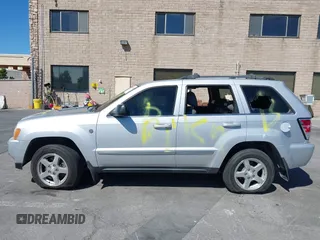 2005 Jeep Grand Cherokee Limited with VIN 1J4HR58N55C561719, listed as a IAAI auction lot 42648942 with 70,106 mi miles and . Bid and sale history available at DreamBid. Image 13.