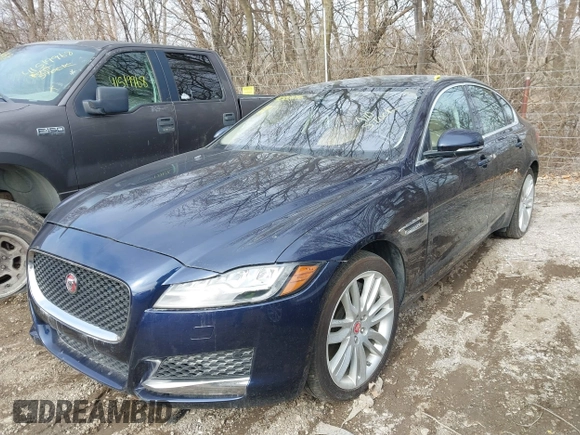 2018 Jaguar XF with VIN SAJBE4EV5JCY56577, listed as a IAAI auction lot 41520046 with 90,307 mi miles and . Bid and sale history available at DreamBid. Image 17.