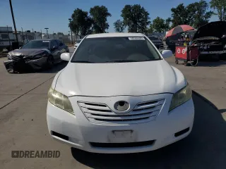 2008 Toyota Camry LE z VIN 4T1BE46K88U734590, wystawiony jako Copart lot #58566685 z przebiegiem 204 814 mil mil oraz Szkoda całkowita • Salvage title. Historia ofert i sprzedaży dostępna na DreamBid. Obrazek 5.