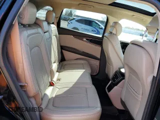 2017 Lincoln MKX Reserve z VIN 2LMPJ8LR5HBL13415, wystawiony jako Copart lot #51784495 z przebiegiem 114 580 mil mil oraz Szkoda całkowita • Salvage title. Historia ofert i sprzedaży dostępna na DreamBid. Obrazek 11.