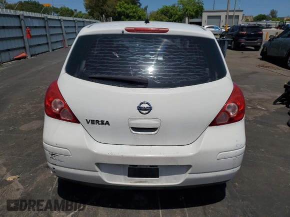 2011 Nissan Versa S z VIN 3N1BC1CP0BL427895, wystawiony jako Copart lot #57704095 z przebiegiem 214 059 mil mil oraz Szkoda całkowita • Salvage title. Historia ofert i sprzedaży dostępna na DreamBid. Obrazek 6.