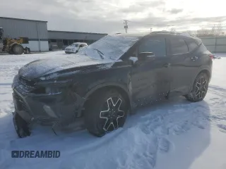 2024 Chevrolet Blazer RS z VIN 3GNKBKRS4RS181104, wystawiony jako Copart lot #44614225 z przebiegiem 10 494 mil mil oraz Szkody całkowita. Historia ofert i sprzedaży dostępna na DreamBid. Obrazek 1.