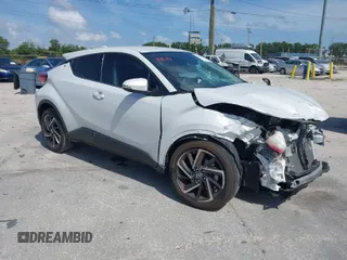 2022 Toyota C-HR XLE with VIN NMTKHMBX8NR147317, listed as a IAAI auction lot 41969293 with 11,621 mi miles. Bid and sale history available at carsss.com. Image 1.